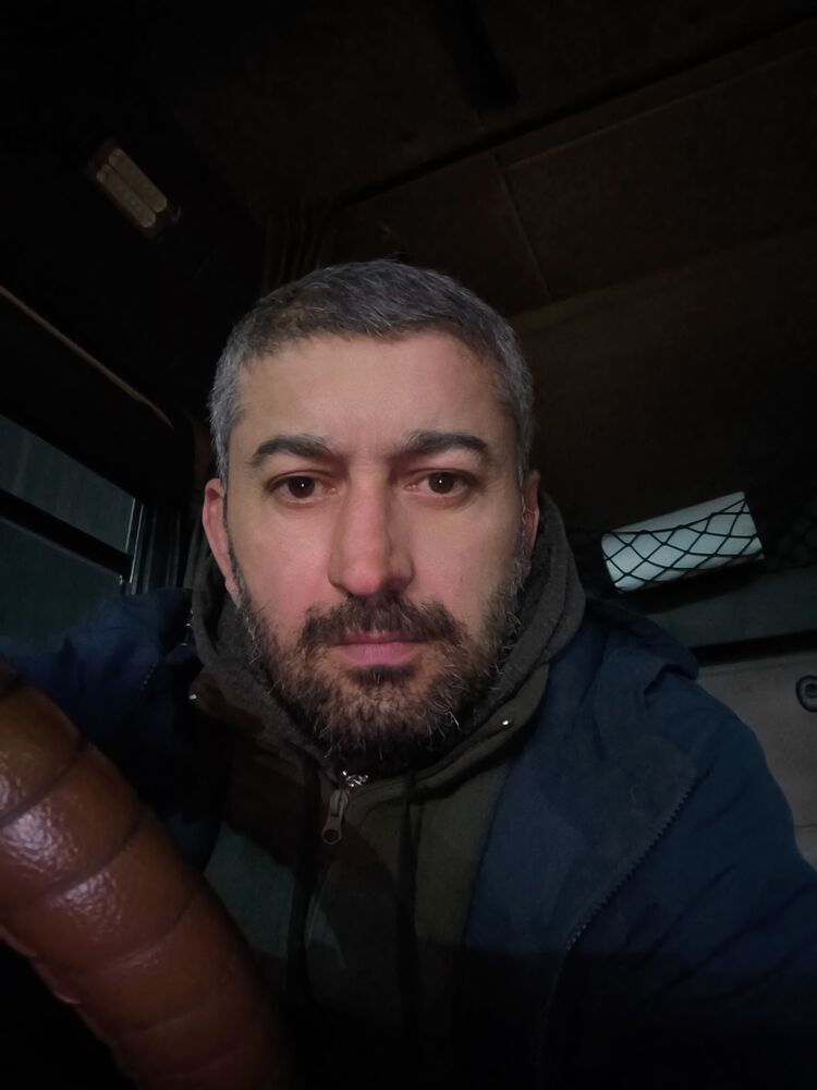  50111249  Gogita, 42 ,    