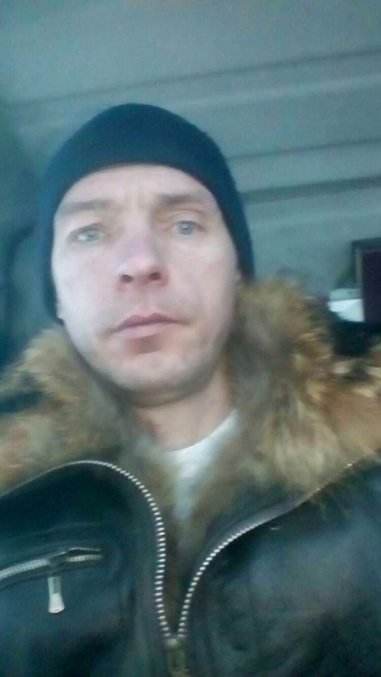  ,   Andrei, 40 ,     , c 