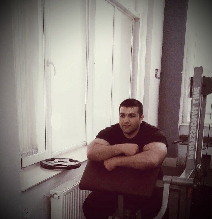  ,   Elnur, 43 ,   