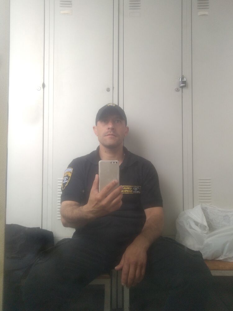  22953419  , 43 ,    
