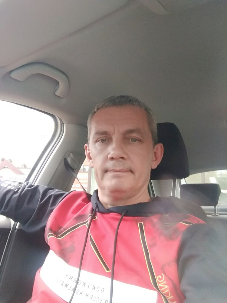  24285829  , 52 ,    