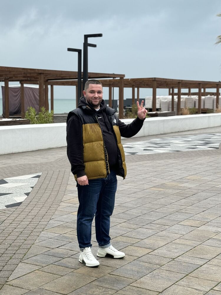  53029969  VALERiY, 40 ,    