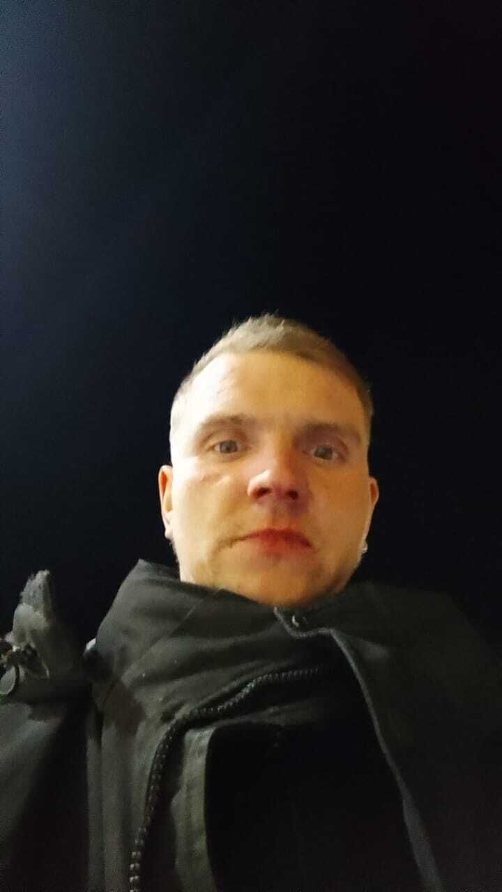  41434329  , 32 ,    
