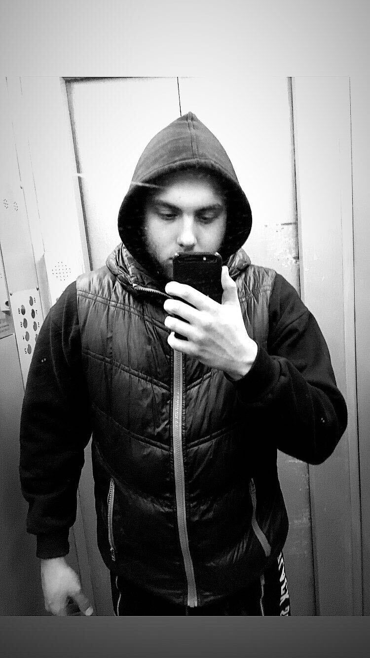  ,   Viktor, 24 ,     , c , 