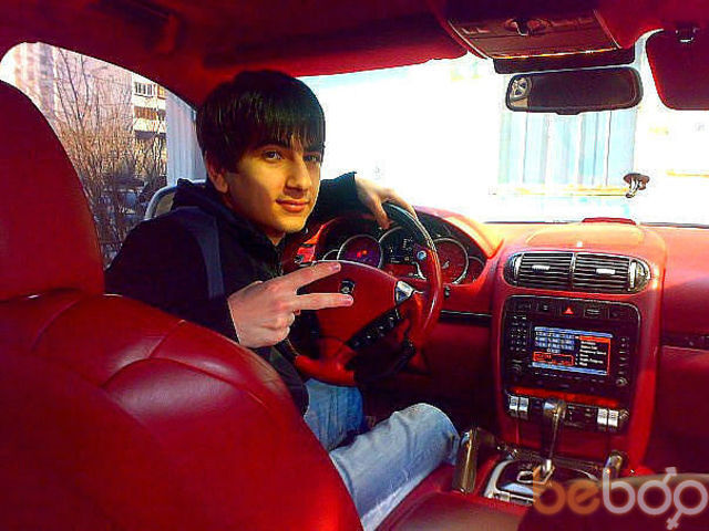  ,   Artur, 40 ,   