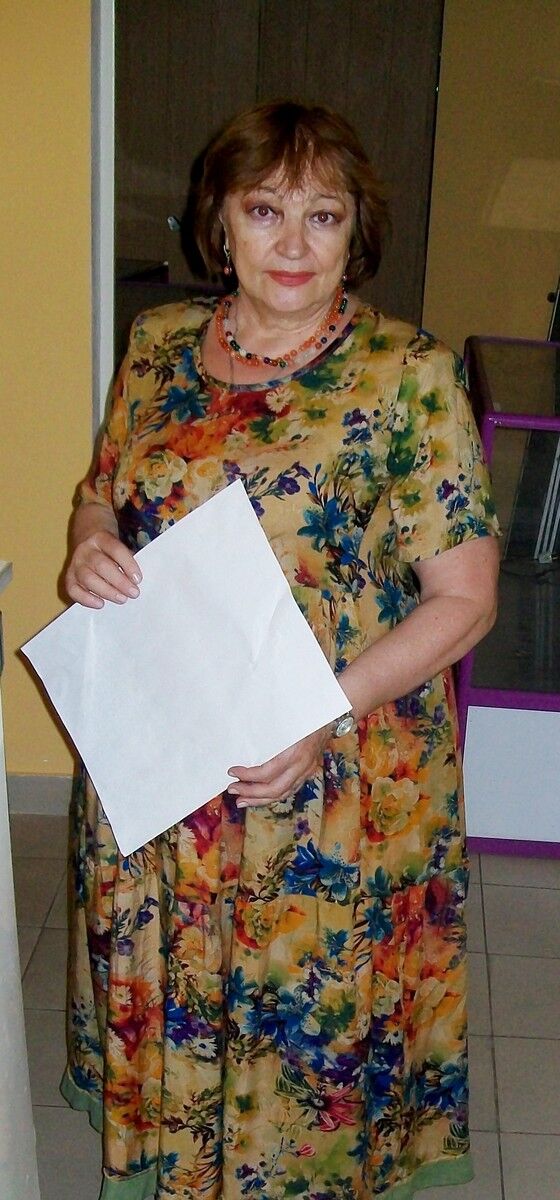  10221109  Olga, 71 ,    