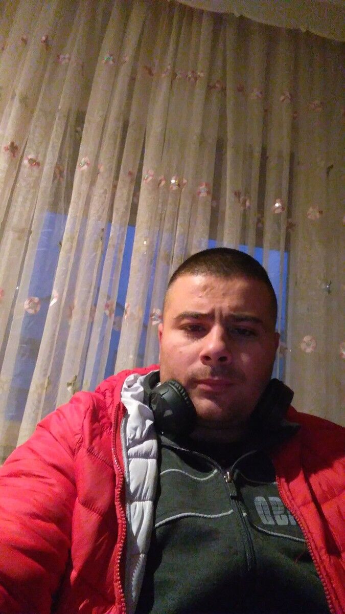  ,   Andrei, 38 ,   ,   , c 