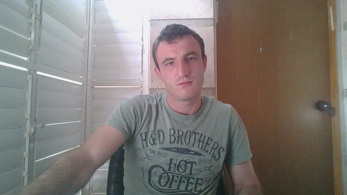  9854019  Martin, 37 ,    Hadera