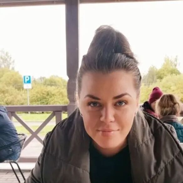  47684659  Anna, 40 ,    -