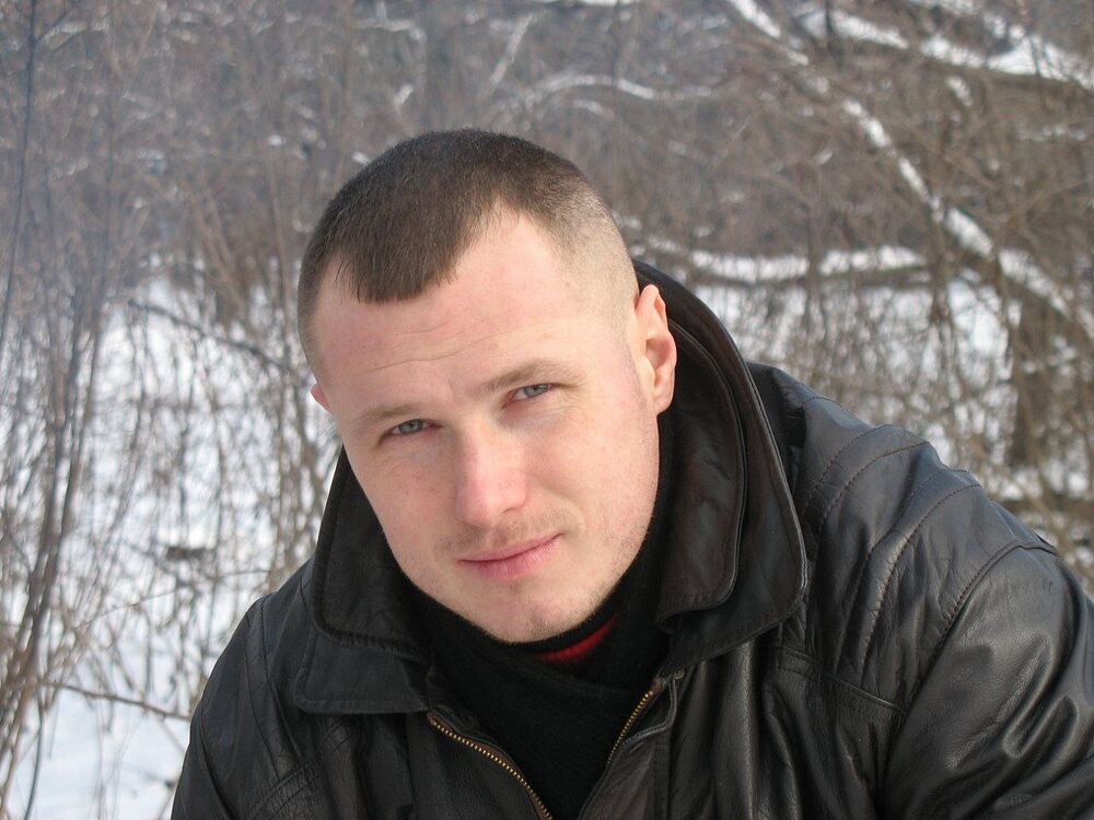  ,   Makc, 44 ,   ,   