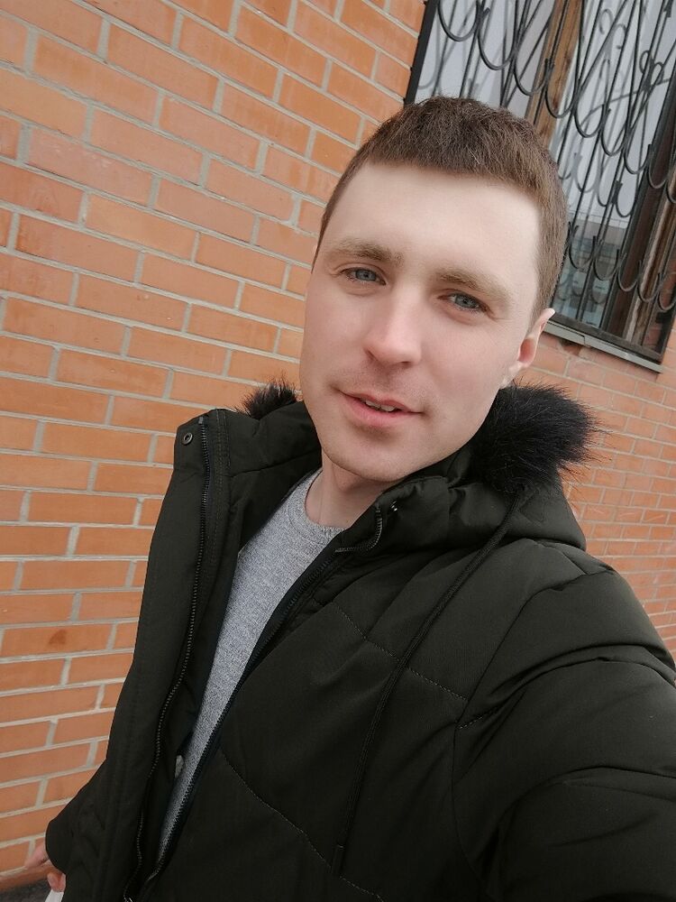  26361449  Viktor, 30 ,    