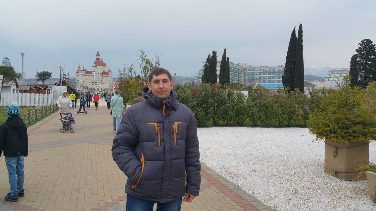  ,   Vladimir, 43 ,   ,   