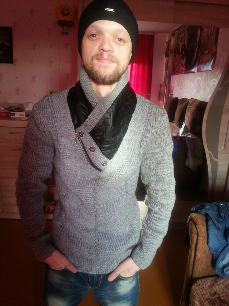  14455879  Eduard, 35 ,    