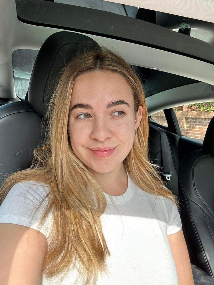 ���� 46939549 ������� Sandra, 60 ���, ���� ���������� � Treinta Y Tres