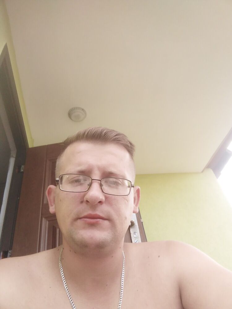  21053889  , 36 ,    