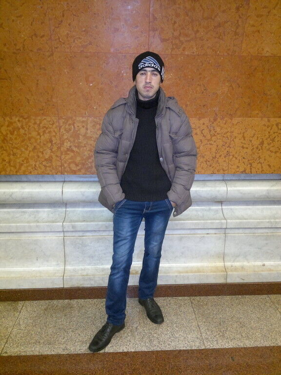  44802189  Hurshid, 26 ,    
