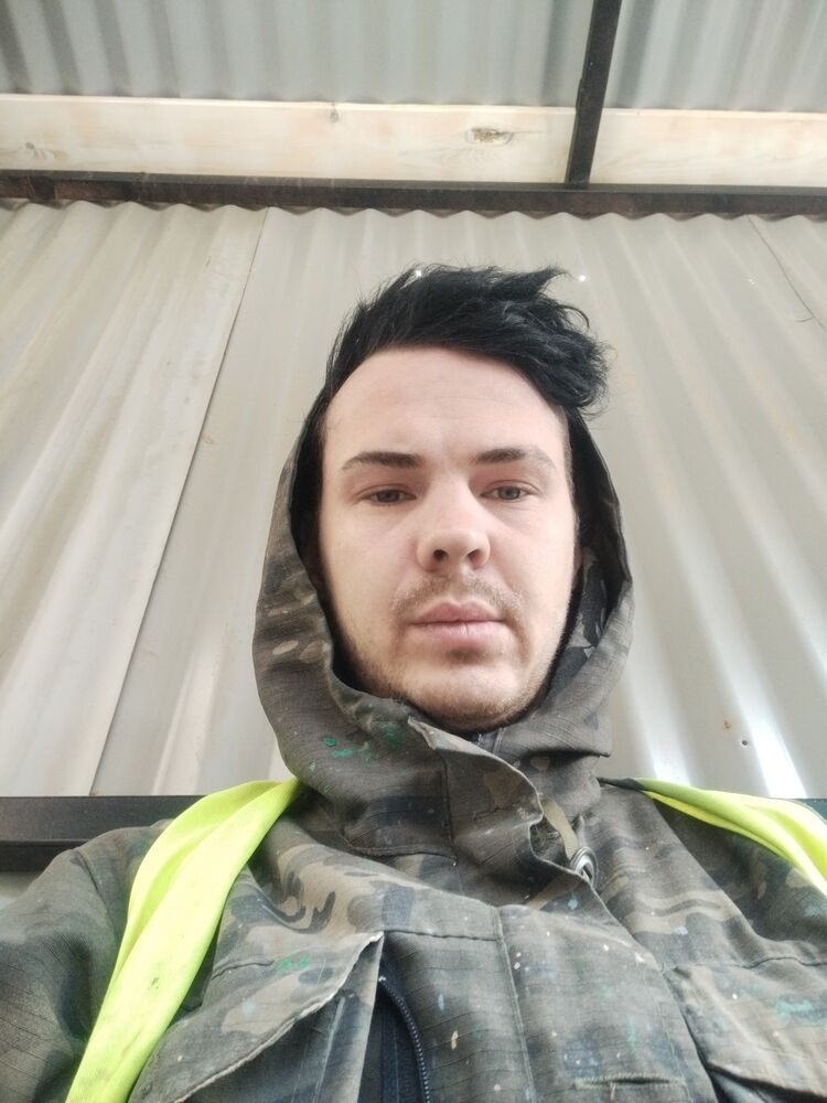  48337029  , 28 ,    