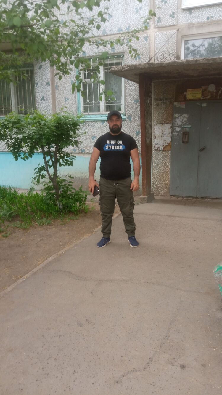  26483579  Hovo, 39 ,    