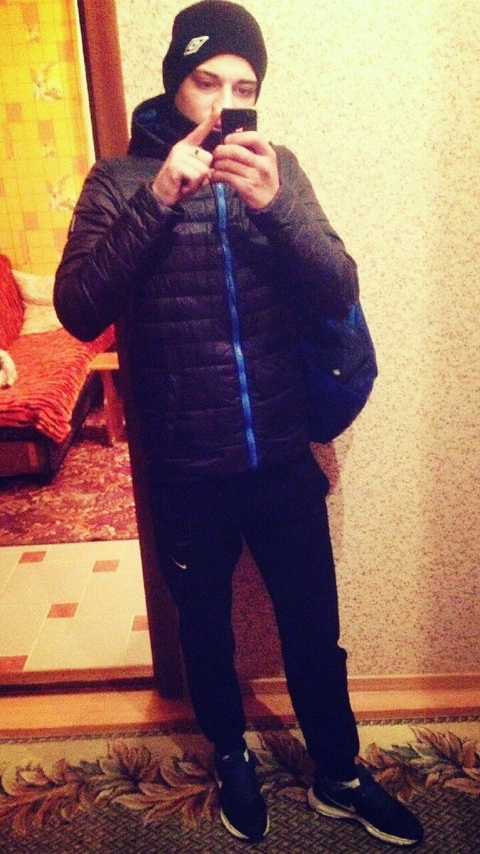  9618579  Sergei, 30 ,    