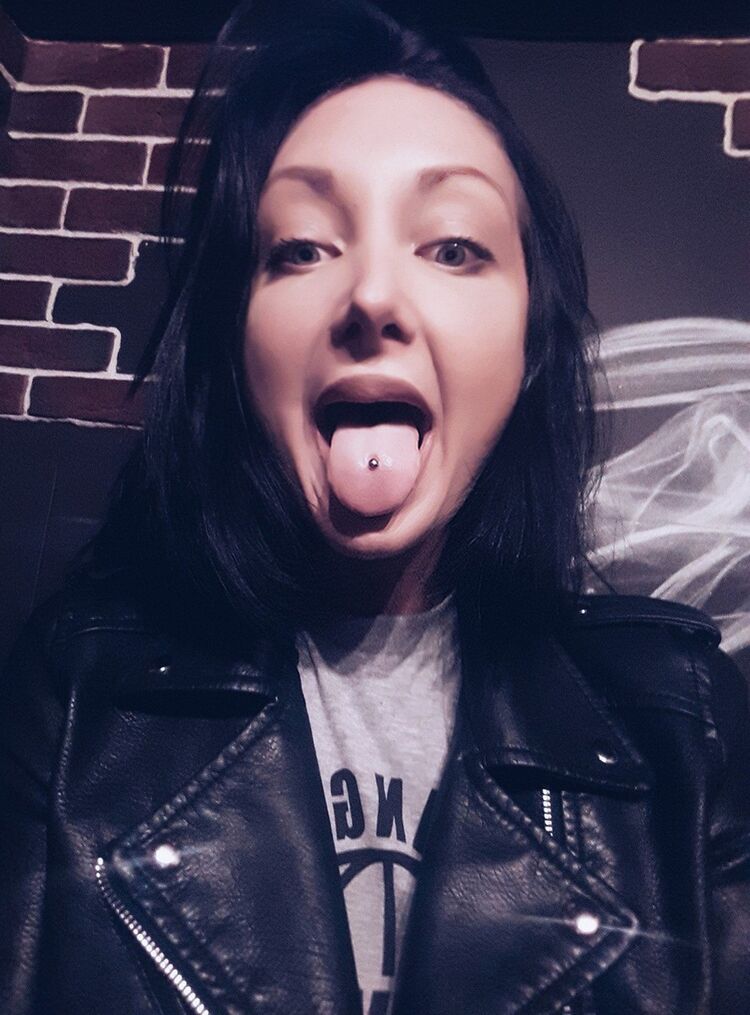  16872849  , 27 ,    