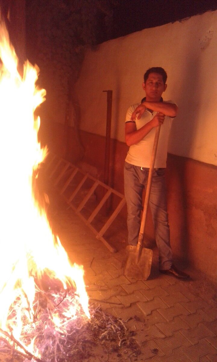  16258279  Sardor, 35 ,    