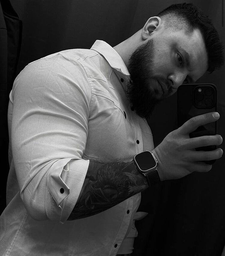  ,   Maxic, 23 ,   ,   
