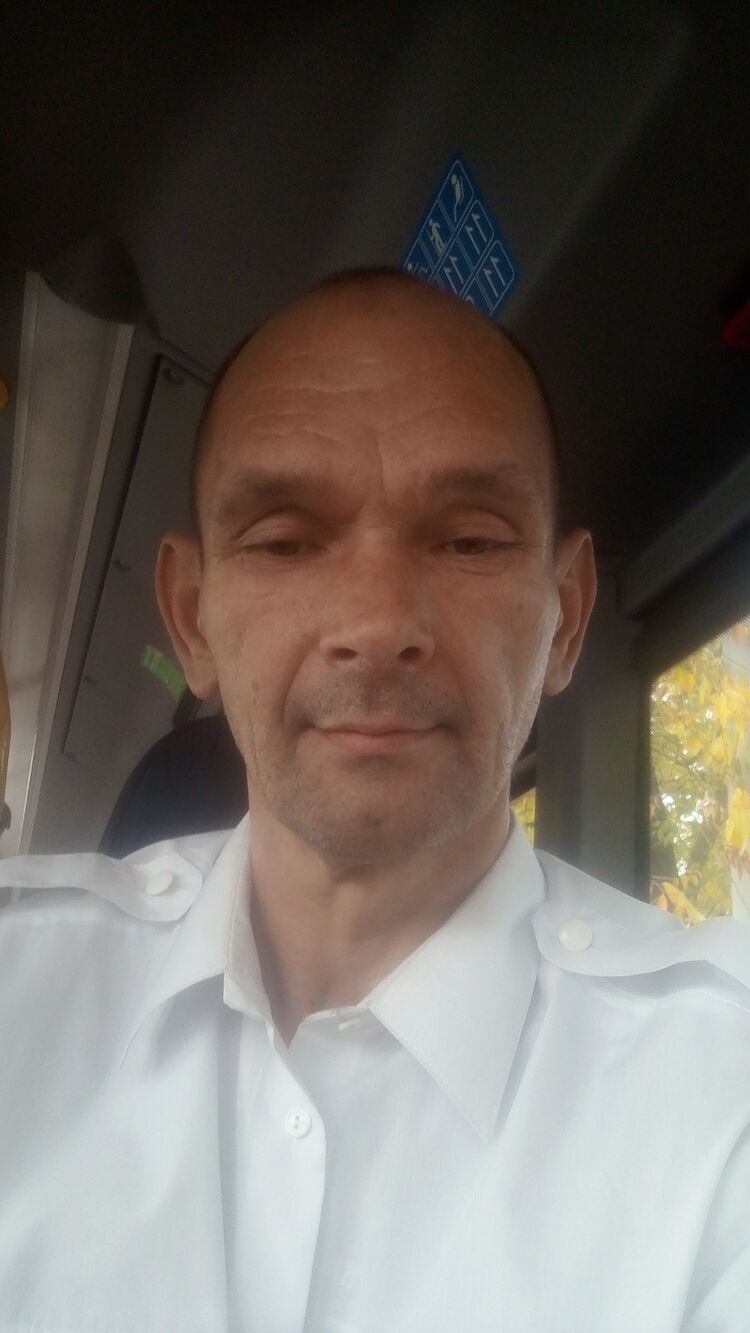  25133769  , 52 ,    