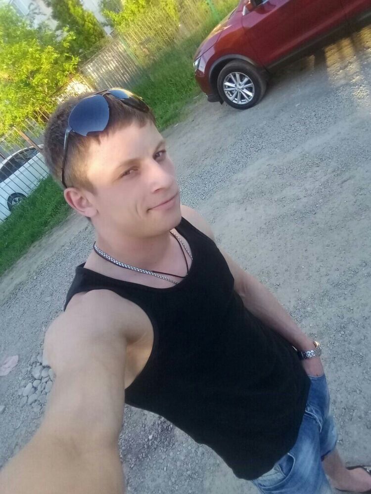  ,   Sergey, 33 ,   ,   , 