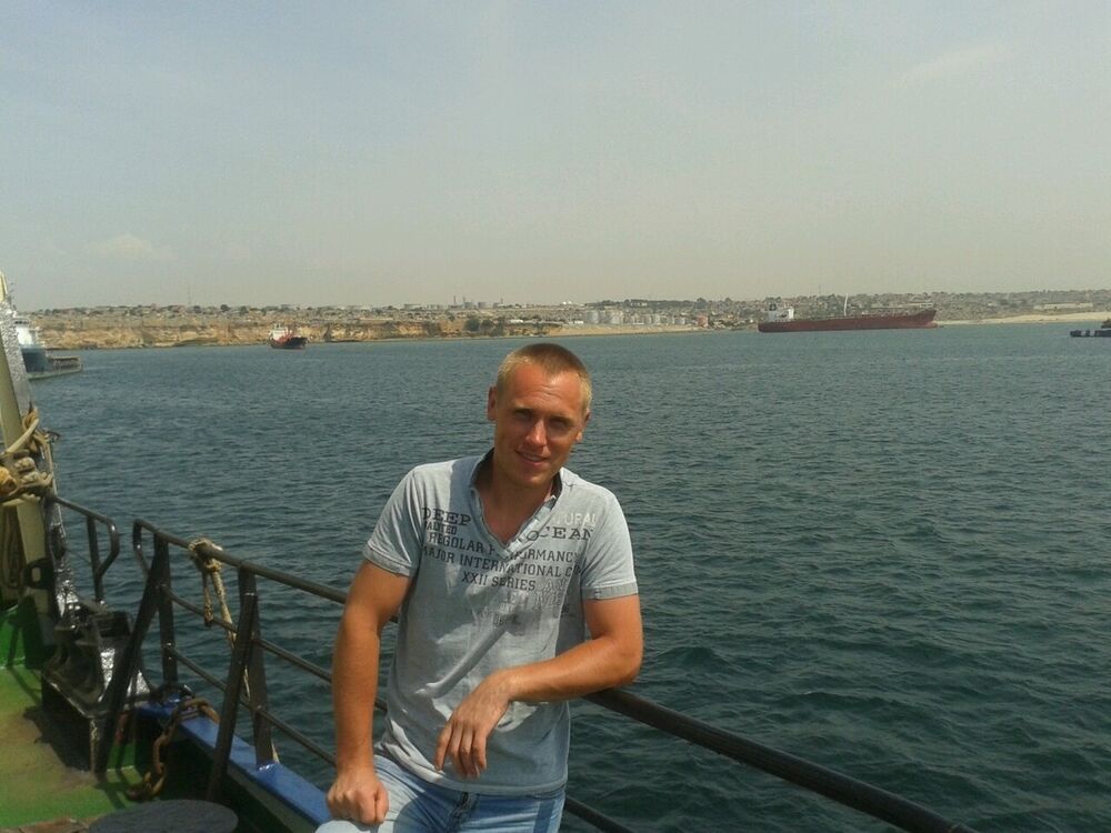  -,   , 42 ,     , c 