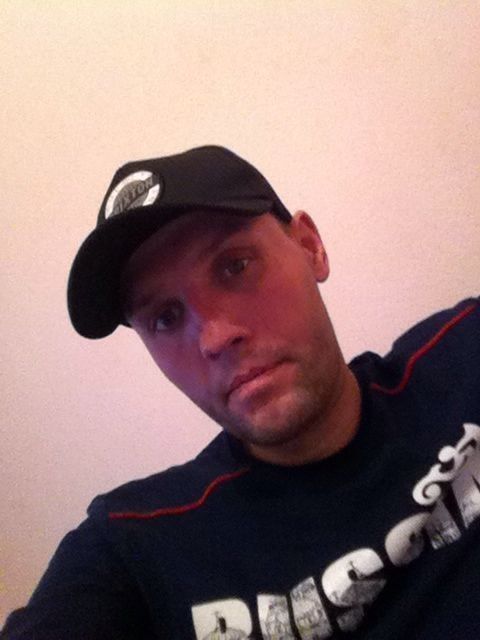  ,   Maks, 42 ,   ,   , c 