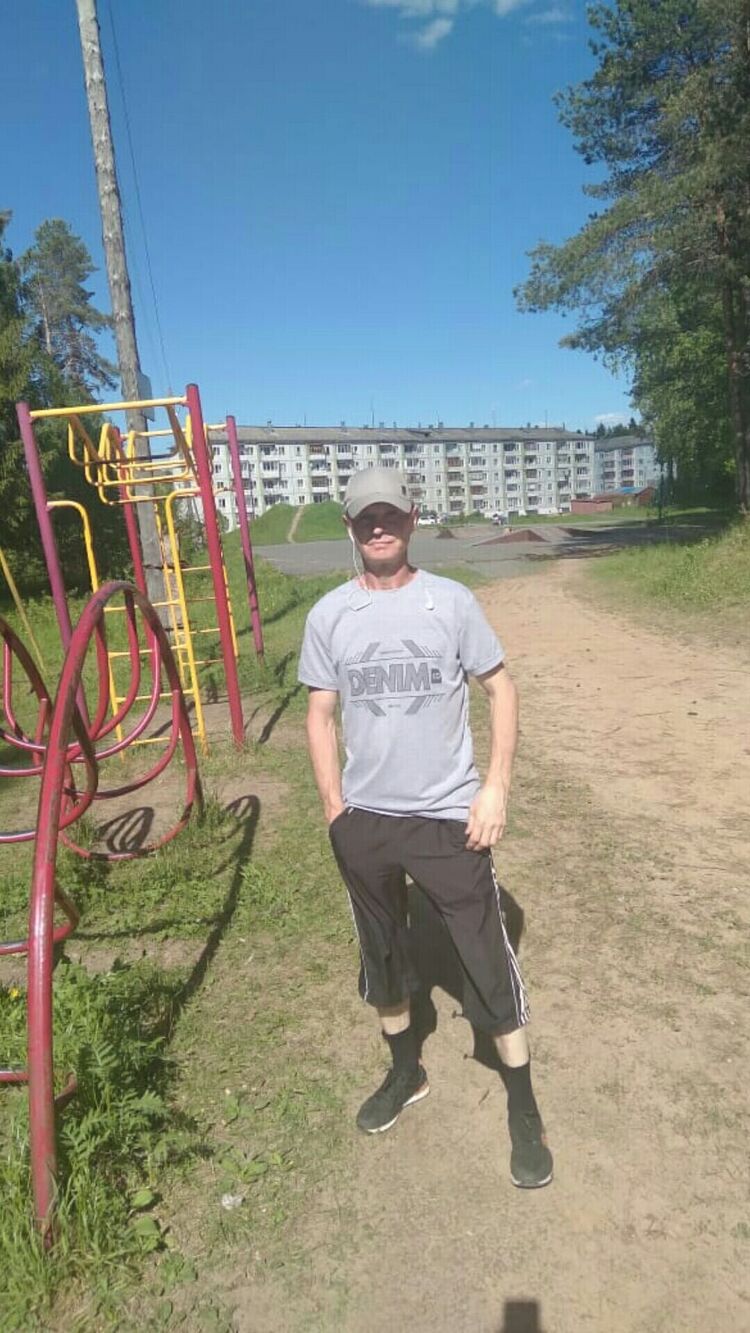  27017989  , 51 ,    