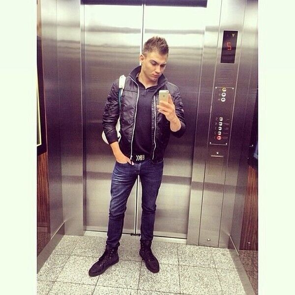  ,   Alex, 35 ,   ,   , c , 