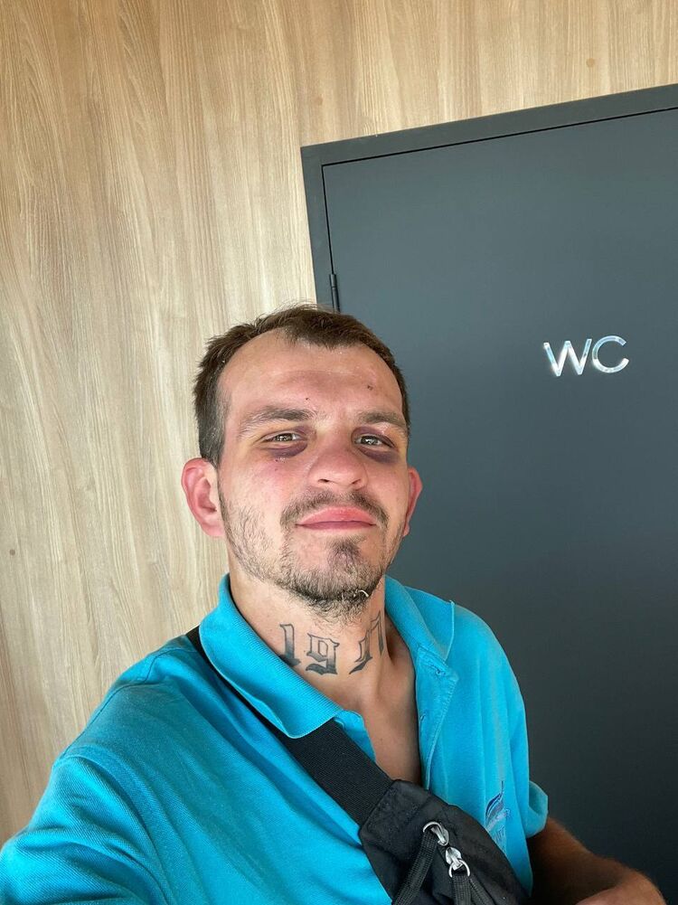  46531879  Vladislav, 27 ,    
