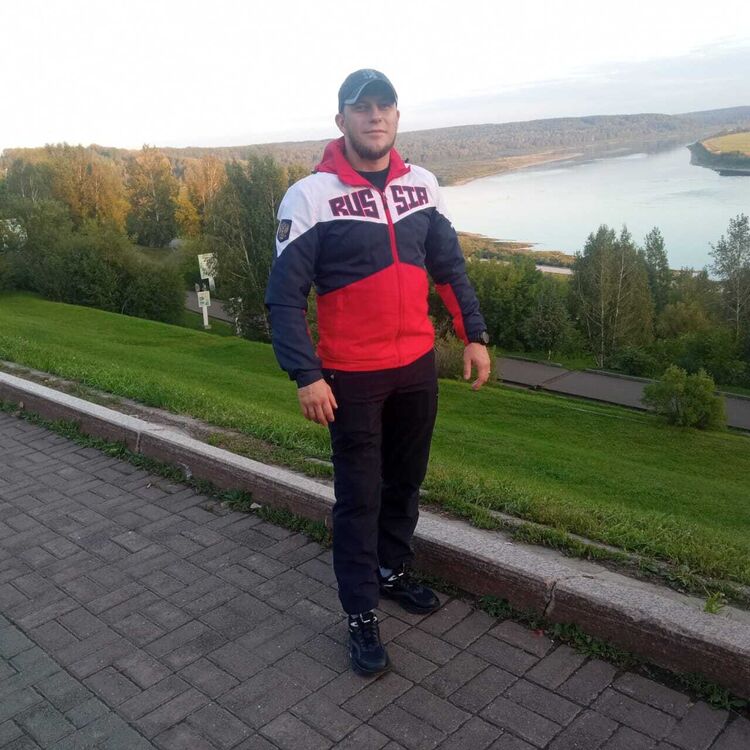  ,   Anton, 35 ,   ,   , c , 