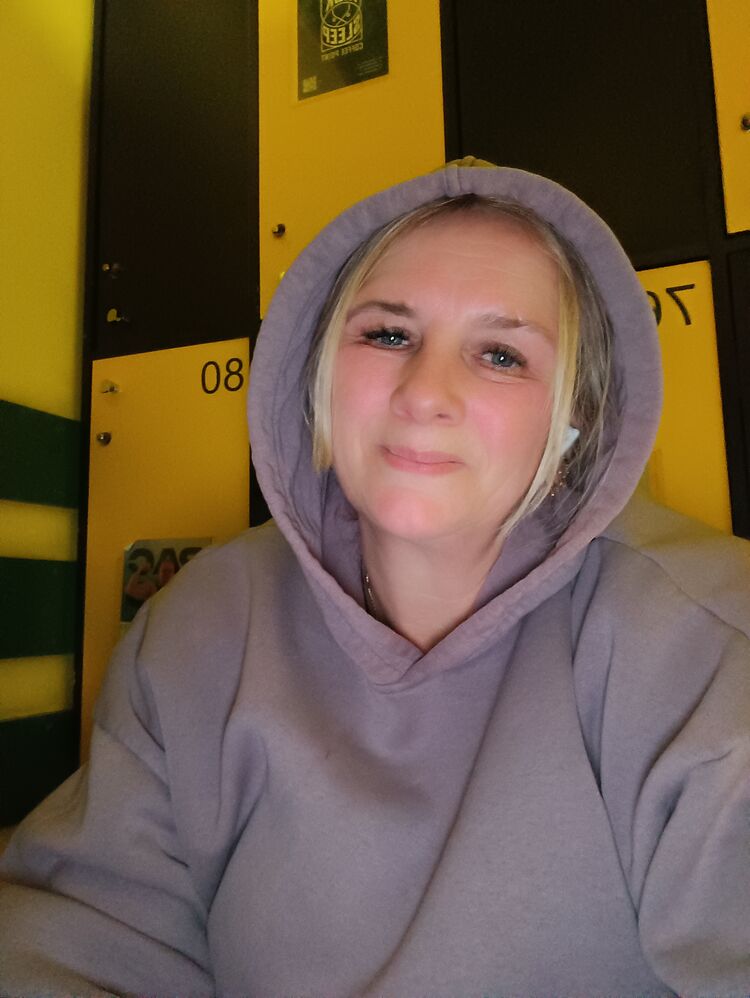  54163309  Marina, 41 ,    