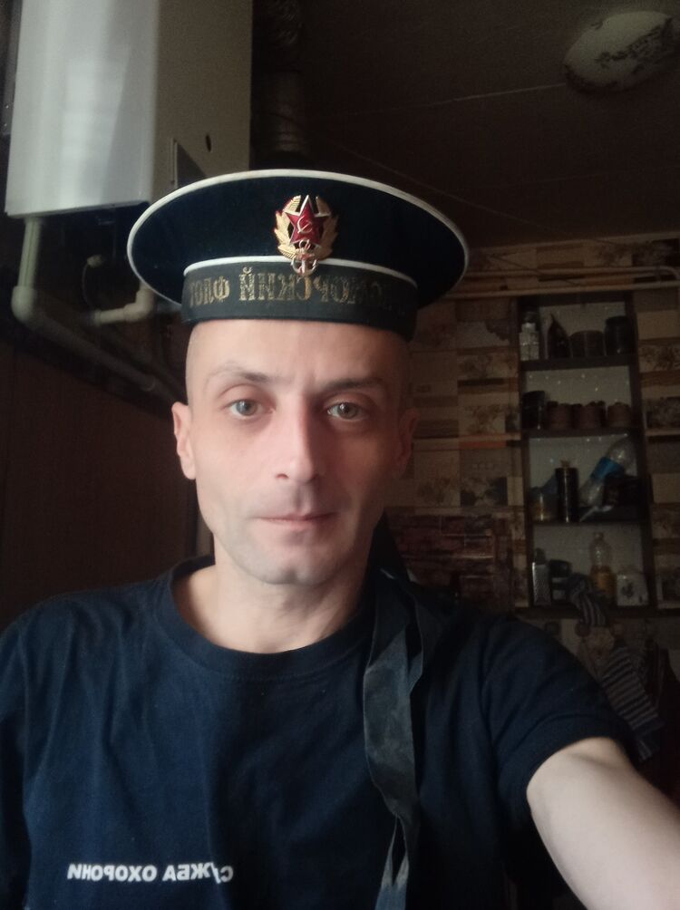  35382769  , 42 ,    
