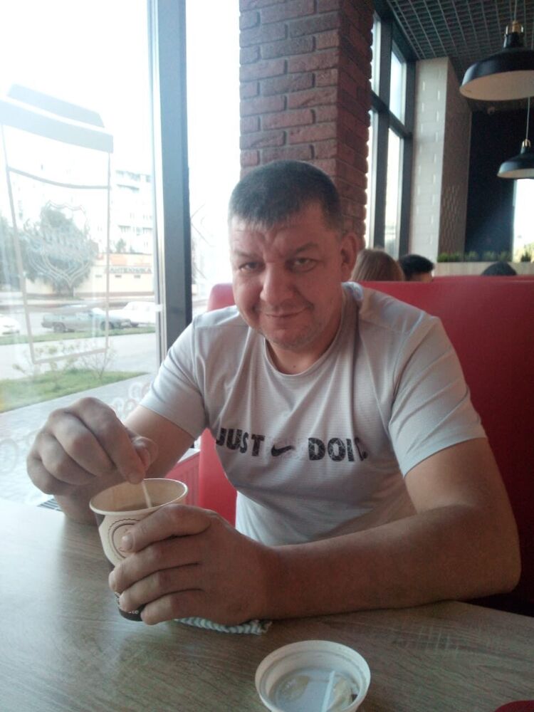  ,   Vladimir, 42 ,   ,   