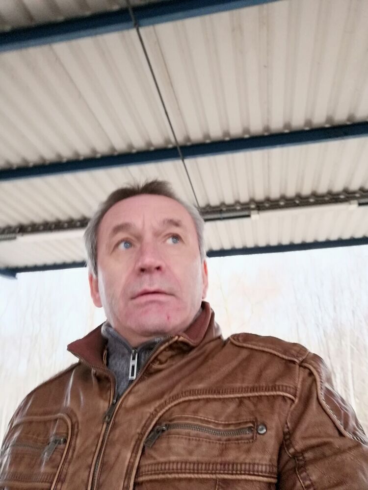  20124819  Nikolay, 61 ,    