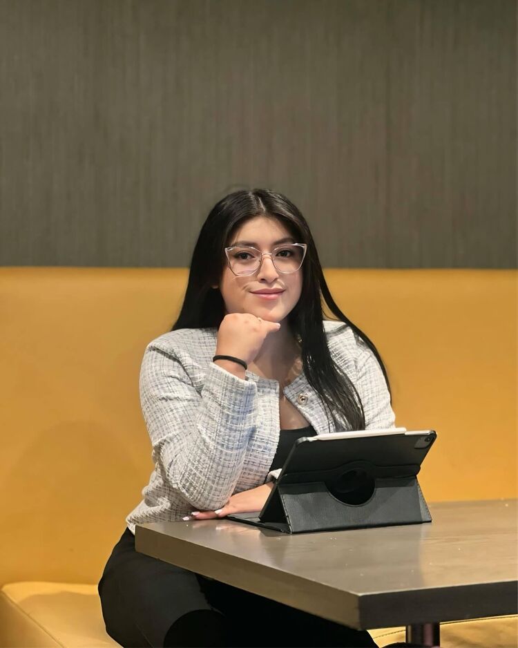 ���� 49713129 ������� Dayanagu, 54 ����, ���� ���������� � Santa Fe