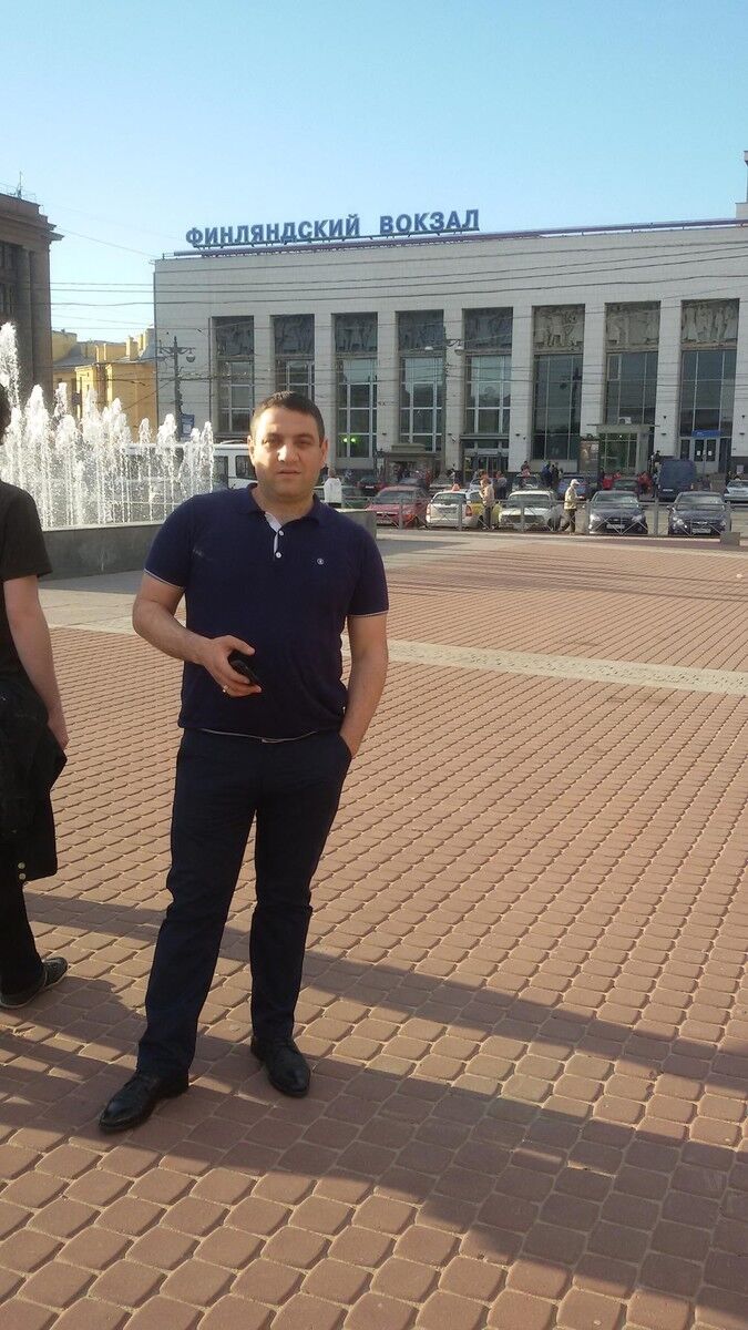  18029849  ARTYOM, 42 ,    