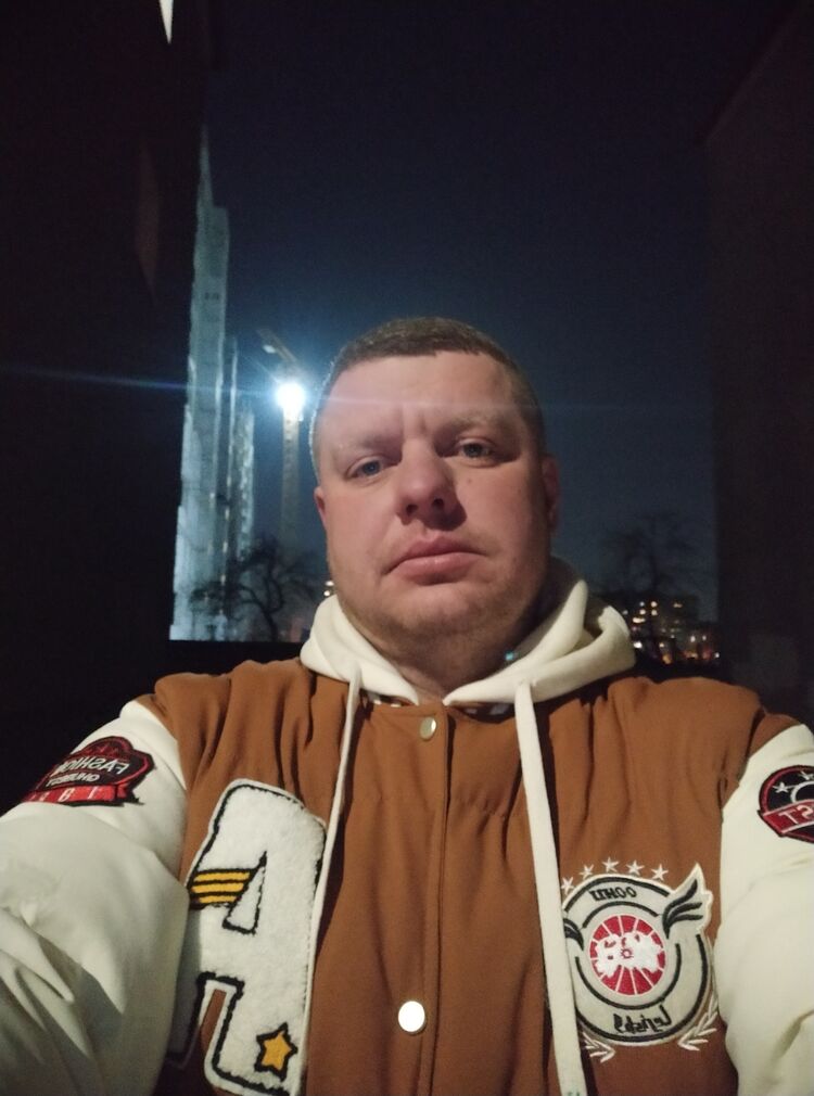  49775769  , 39 ,    