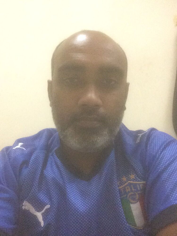  25240089  Manoj, 46 ,    Muscat