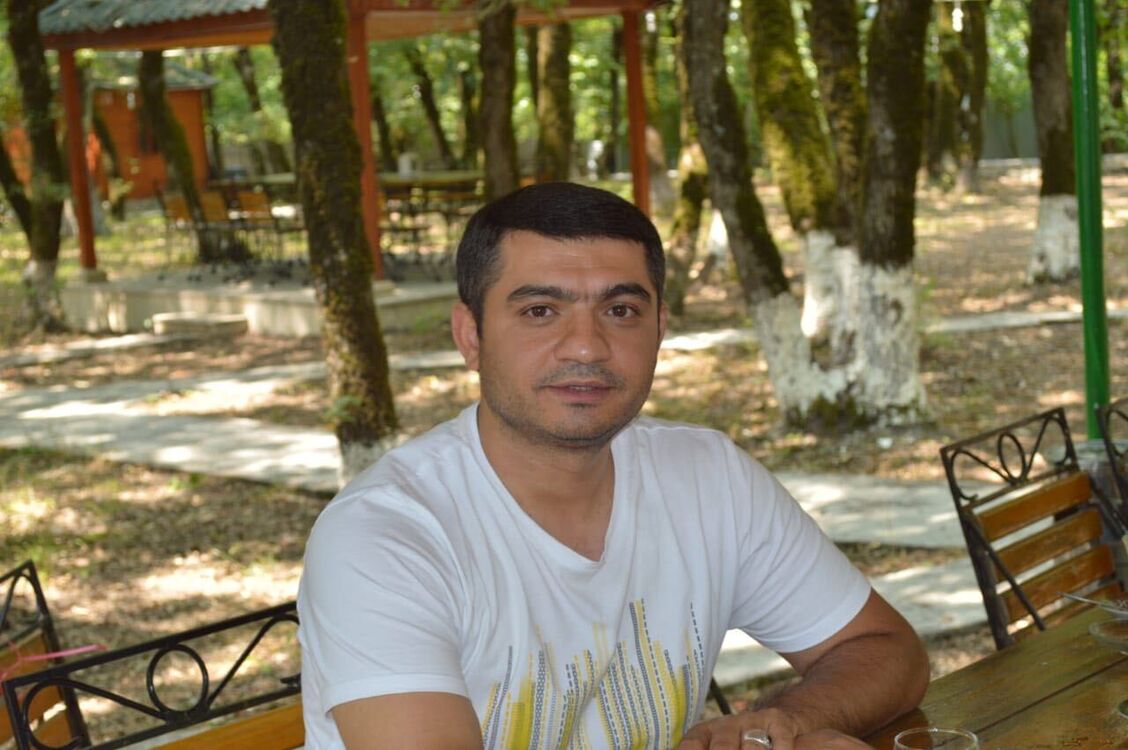  35527899  Kenan, 28 ,    