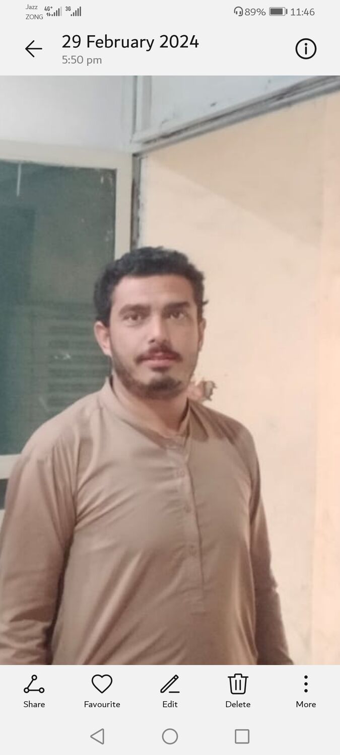  ,   Ali, 33 ,   ,   