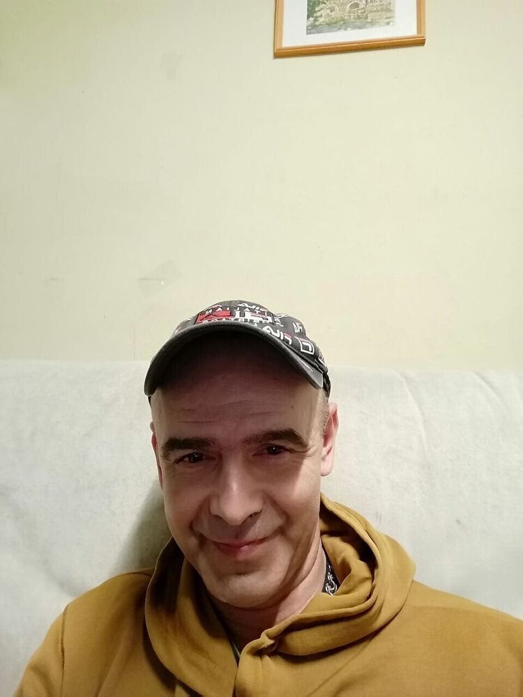  42218569  , 44 ,    