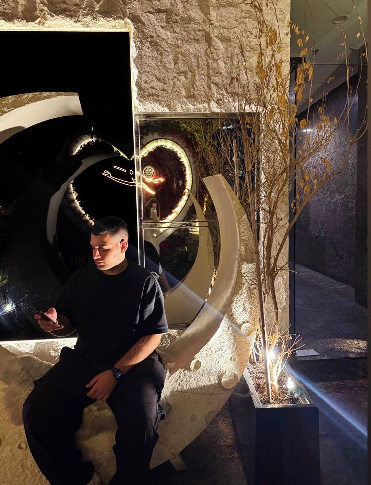 ���� 54135159 ����� Migran, 19 ���, ���� ���������� � �����