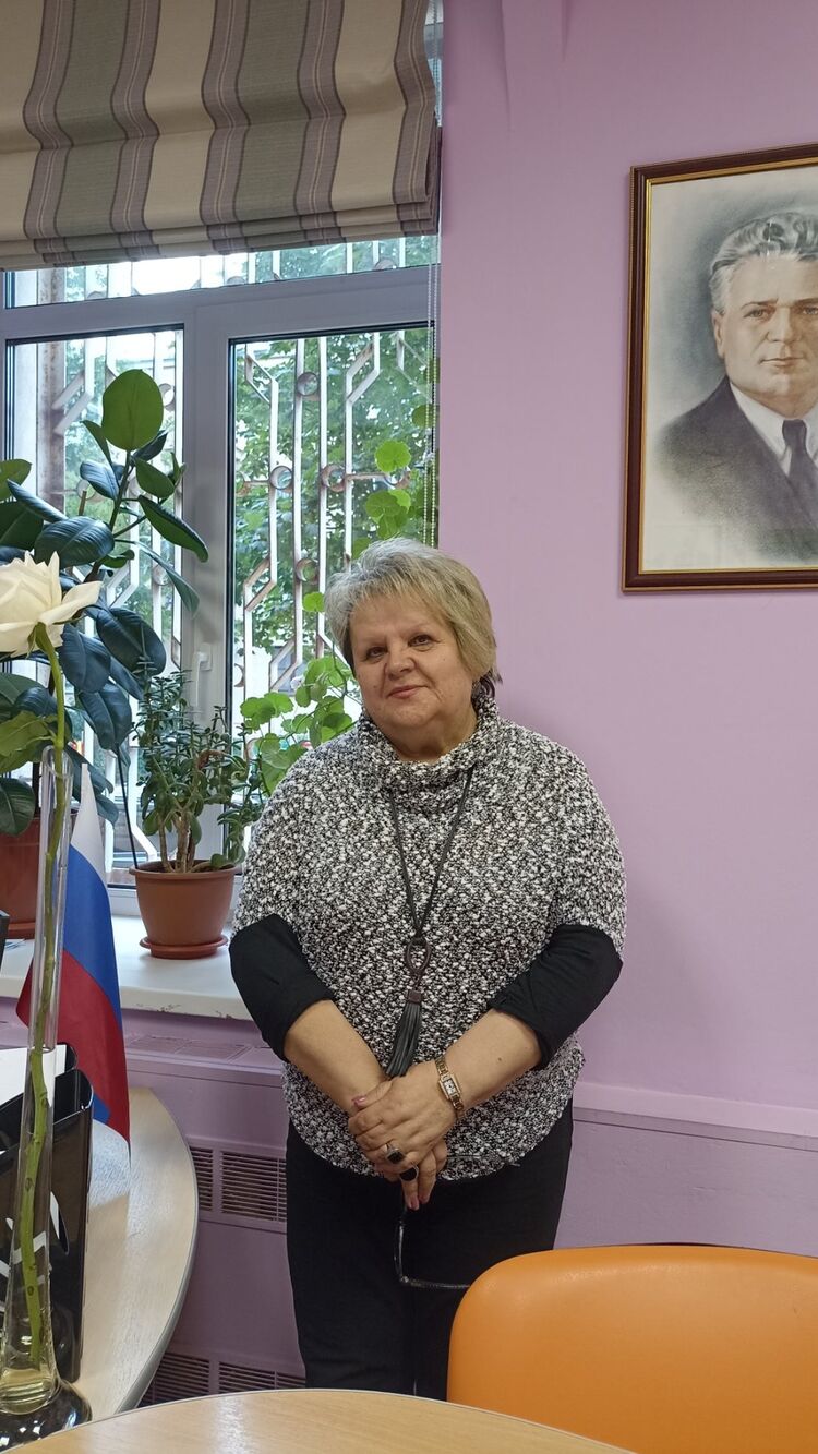  47122669  Lyudmila, 71 ,    -