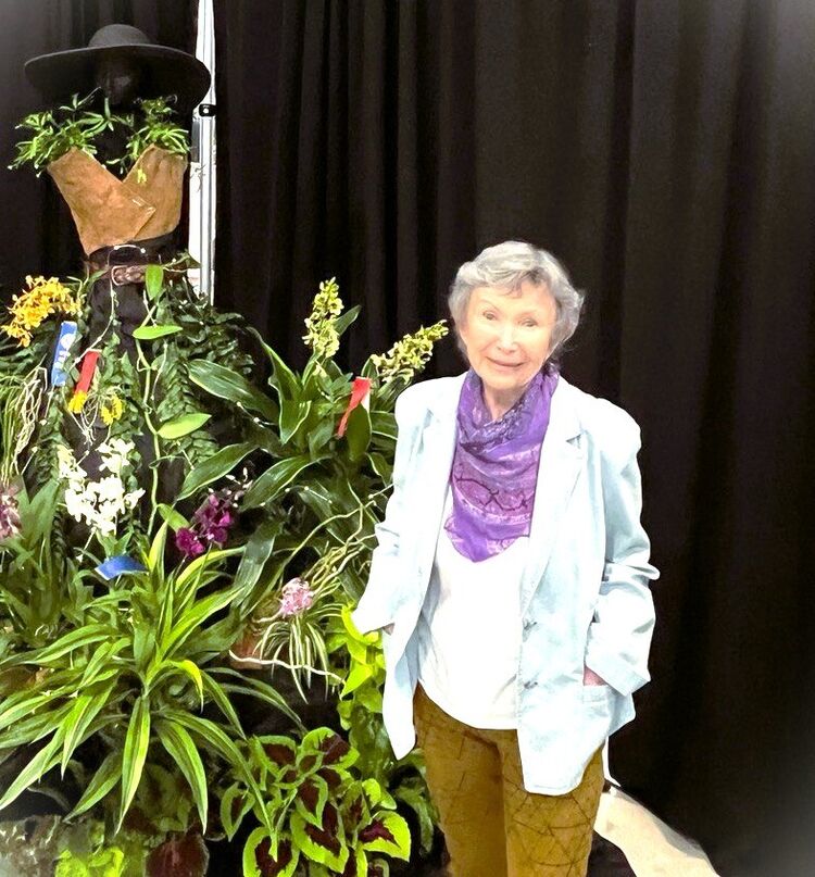  ,   E, 77 ,  