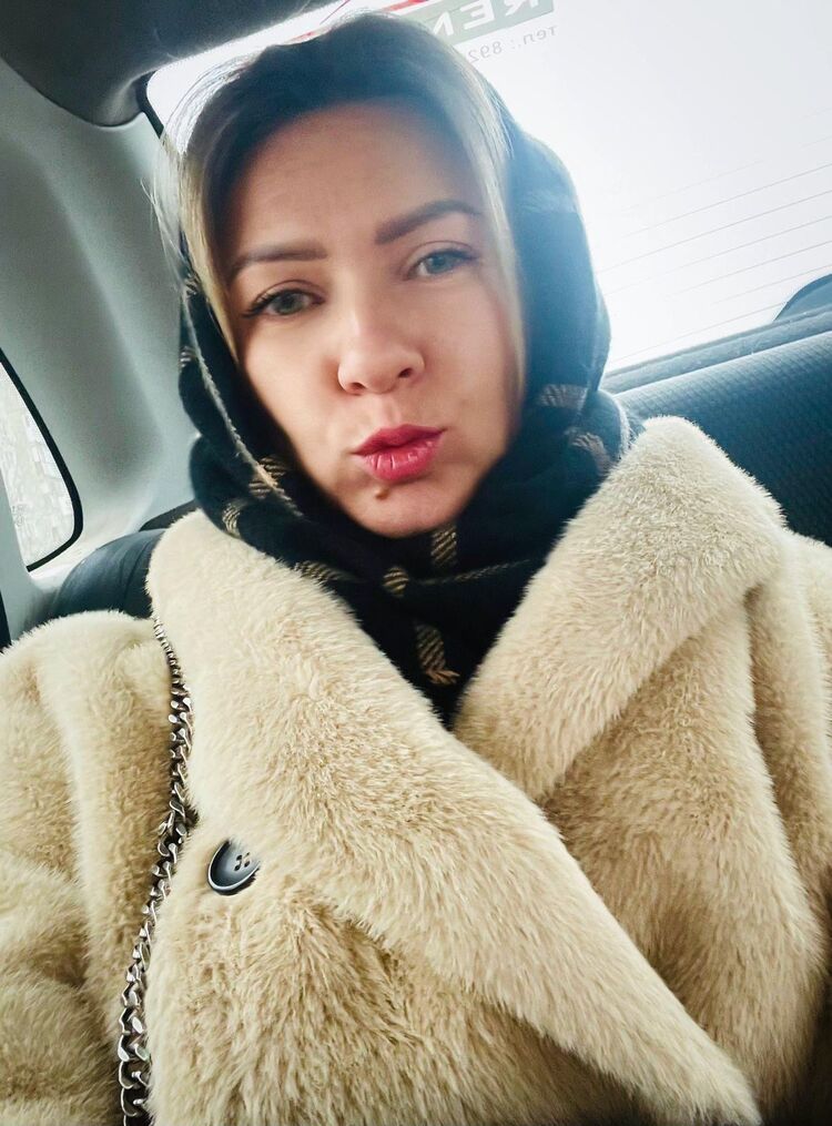  48227599  Svetlana, 39 ,    