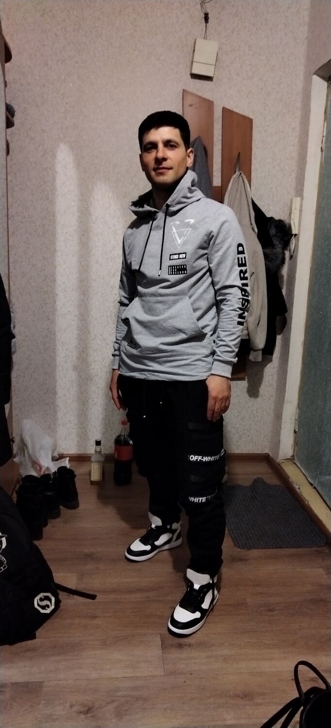  -,   Daniil, 32 ,   ,   